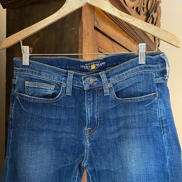 Lucky Brand Crop Leg Boyfriend Jeans - Picture 3 of 9